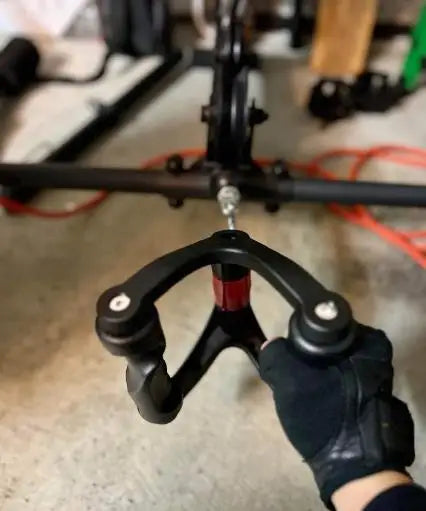 Ergonomics V-Shaped Rowing Bar 360°Rotating